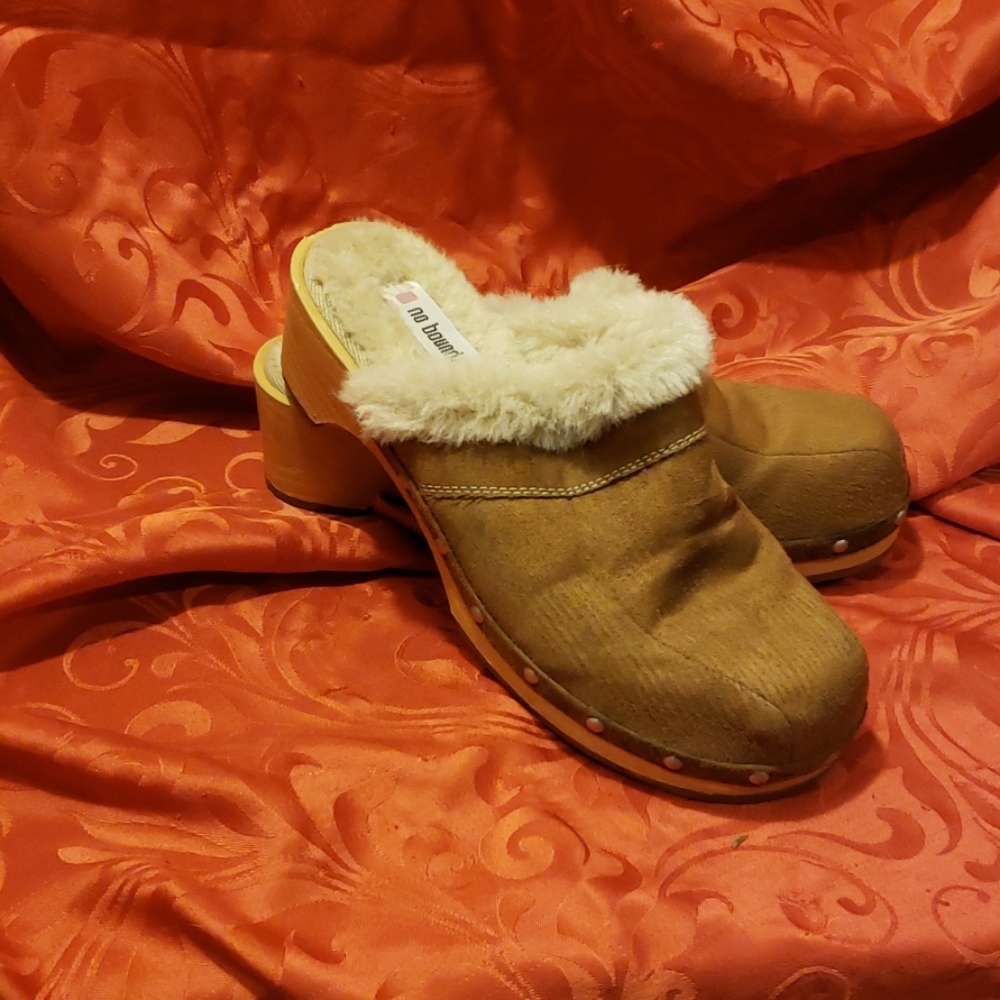 Clogs
